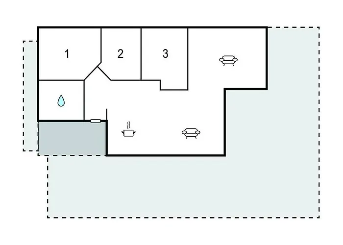 3 Bedroom Awesome In Semesterbostad